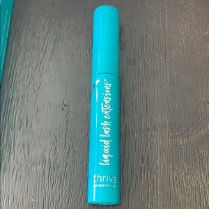 Thrive Mascara rich black- liquid lash extensions